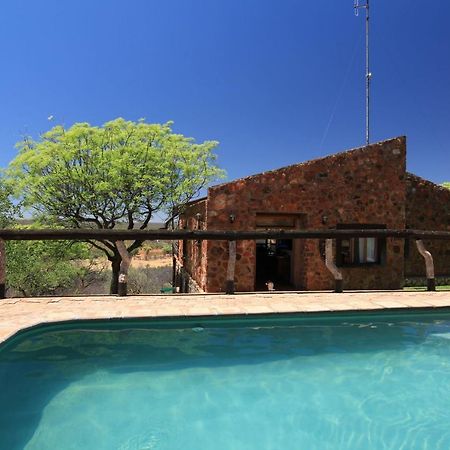 Onduri Lodge Outjo Exterior photo